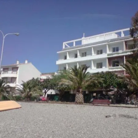 Embarcadero De De Granada فندق كالاهوندا