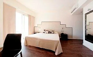 Embarcadero De Calahonda De Granada Carchuna