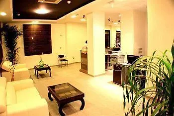 Embarcadero De Calahonda De Granada 2*