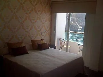 Embarcadero De Calahonda De Granada