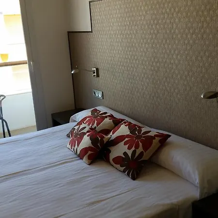 Embarcadero De Calahonda De Granada